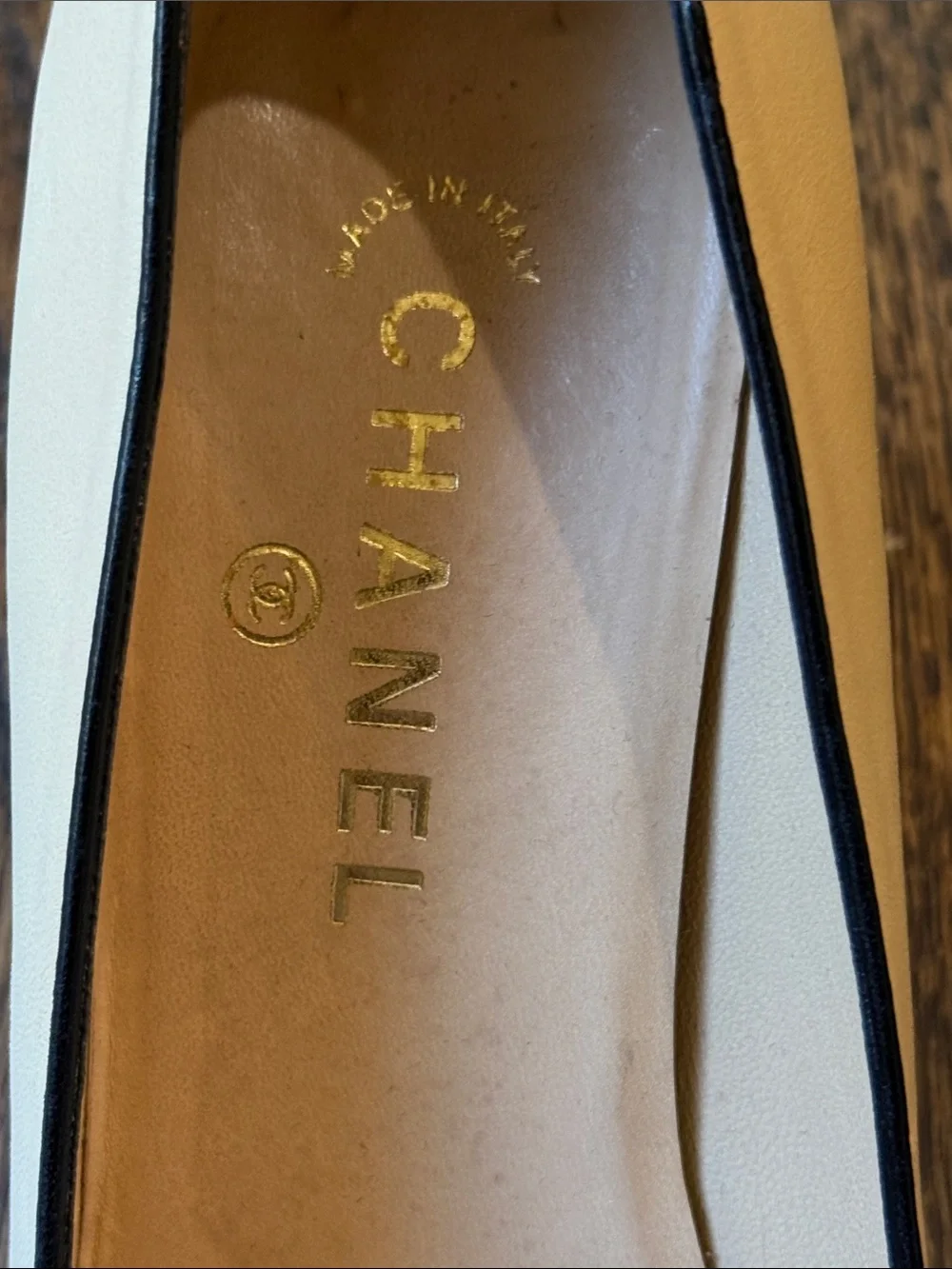 CHANEL Beige and Black Quilted Cap-Toe Bow Pumps size 39